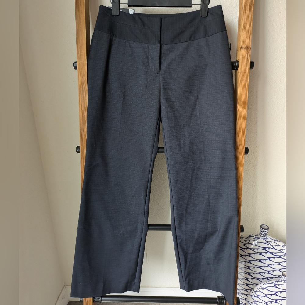 NWT Apt. 9 Women's Charcoal Straight Leg Pants - Size 4P